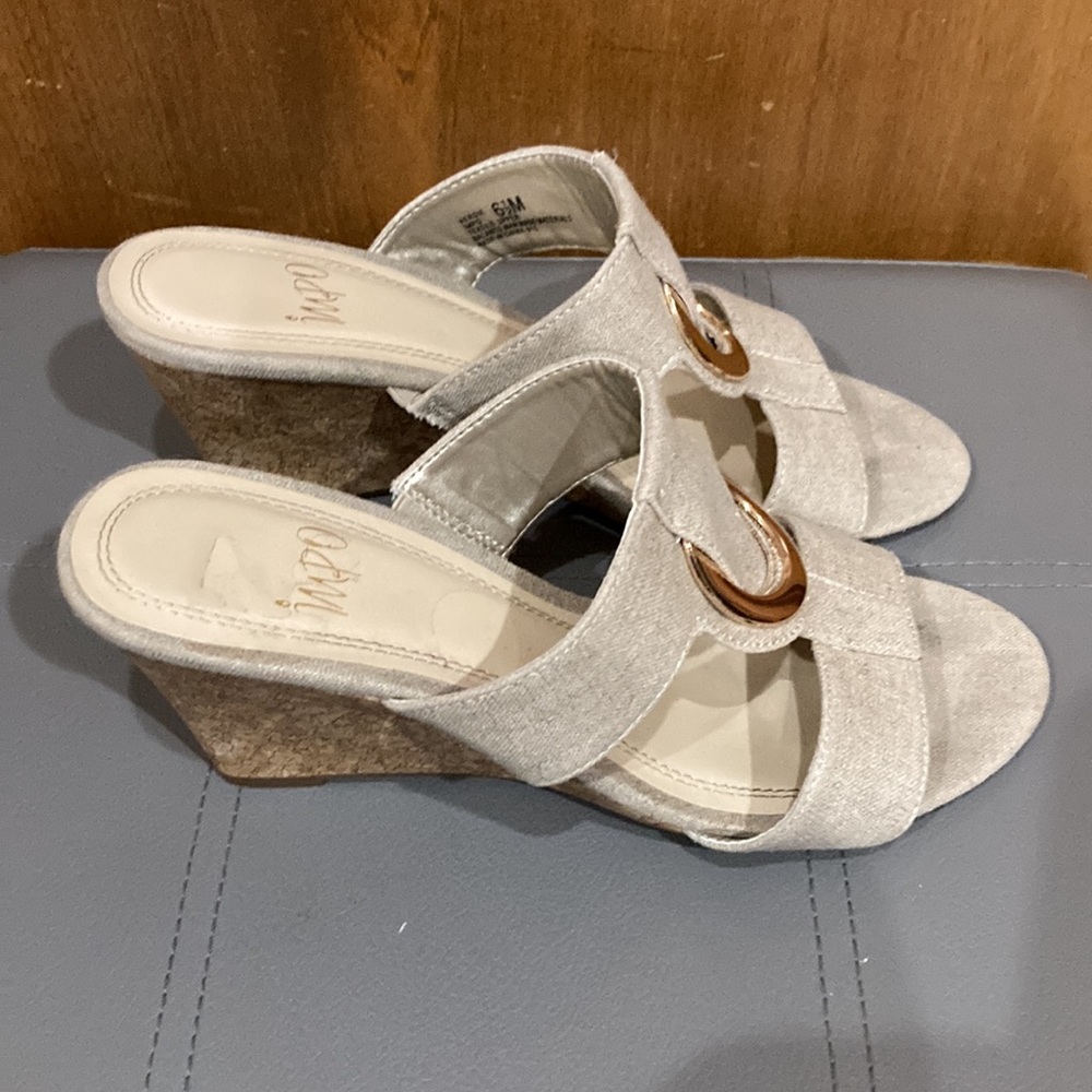 Impo Sandals - Picture 3 of 3